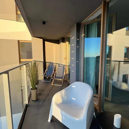 Apartment 718 - Modern Tower *