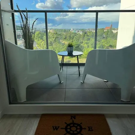 718 - Modern Tower Γκντίνια