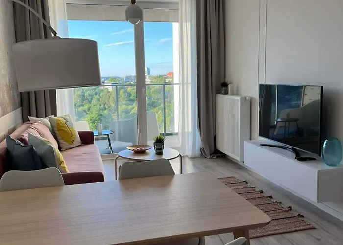 Apartment 718 - Modern Tower